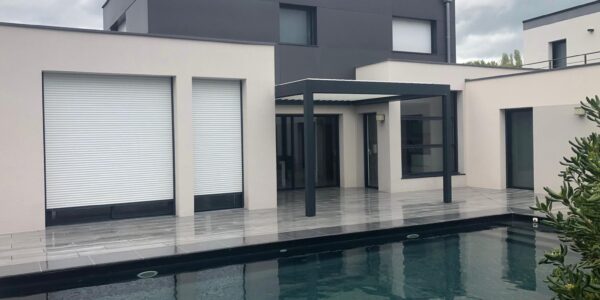 piscine avec pergola