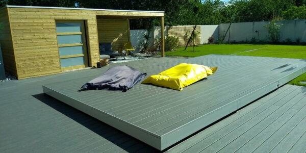 terrasse sur piscine